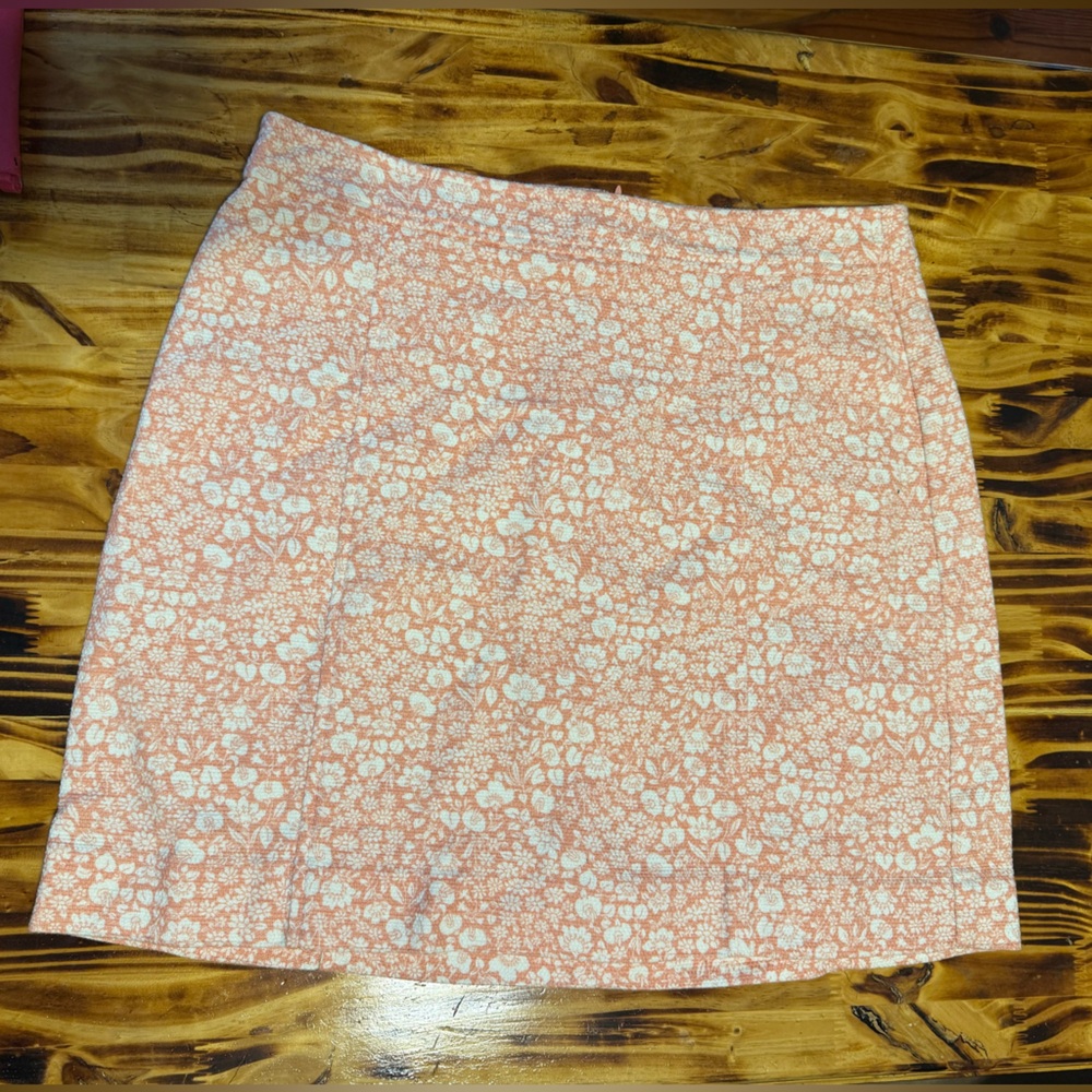 LOFT Peach and White Textured Skirt